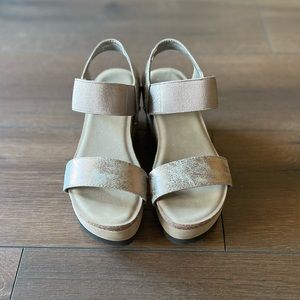 Hokus Pokus Jenny Wedge Sandal-Pewter Size 6.5